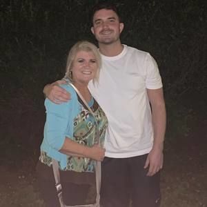 Meet your Posher, Dominic